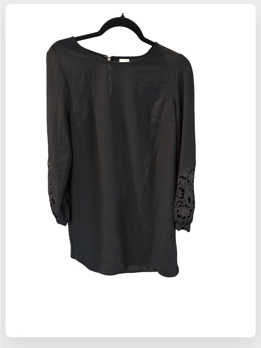 HM Dress - appliqué black Sleeve dress with Pleat back ! Super cute dress